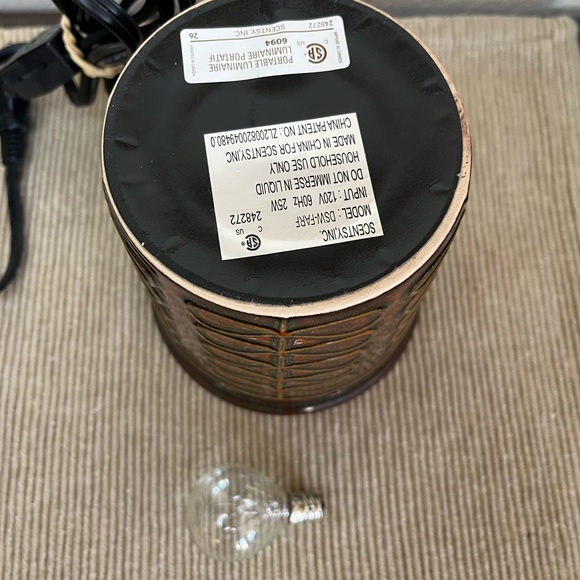 Scentsy warmer - Picture 4 of 7
